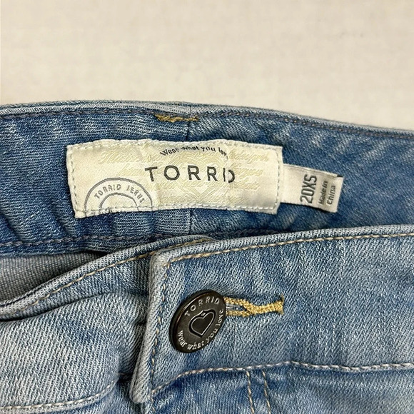 Torrid Distressed Straight High Rise Denim Jeans Womens Size 20XS - Picture 6 of 12